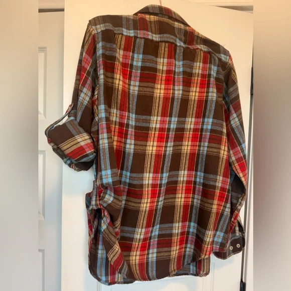 Women’s plaid flannel shirt, size XL. Red, brown and blue. - Picture 4 of 5